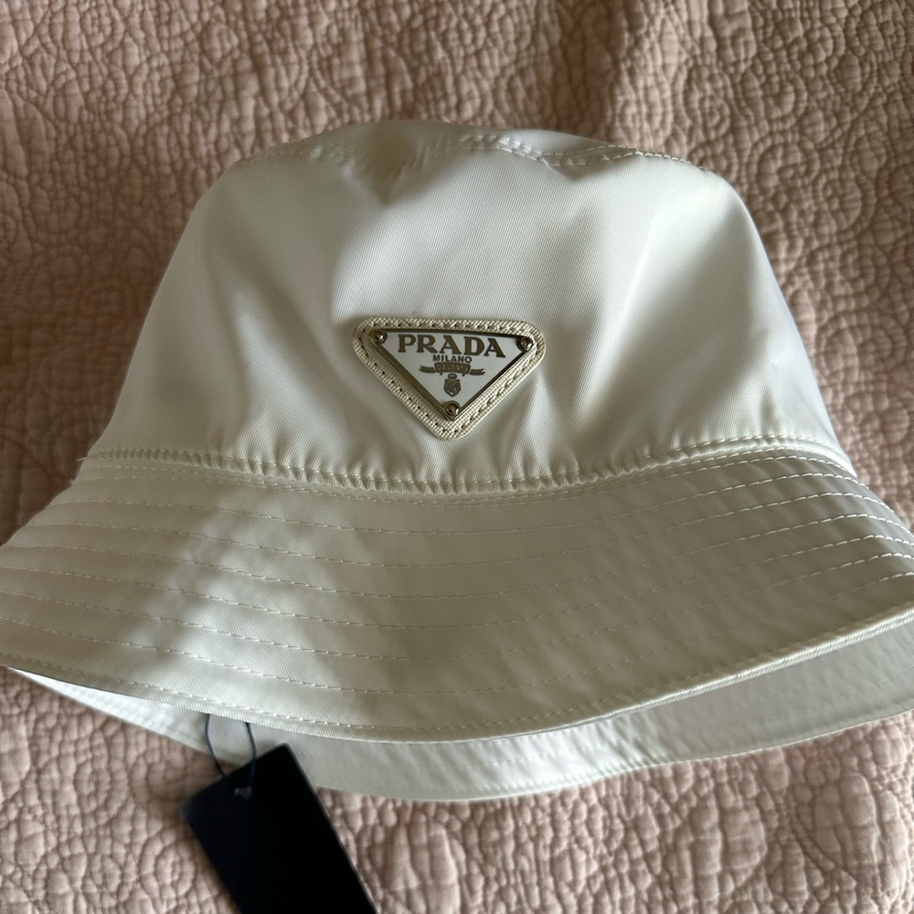 Master copy re-nylon bucket hat
